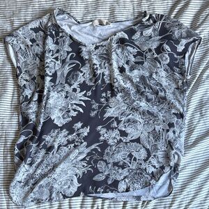 Loft Floral Black and White Women's Top